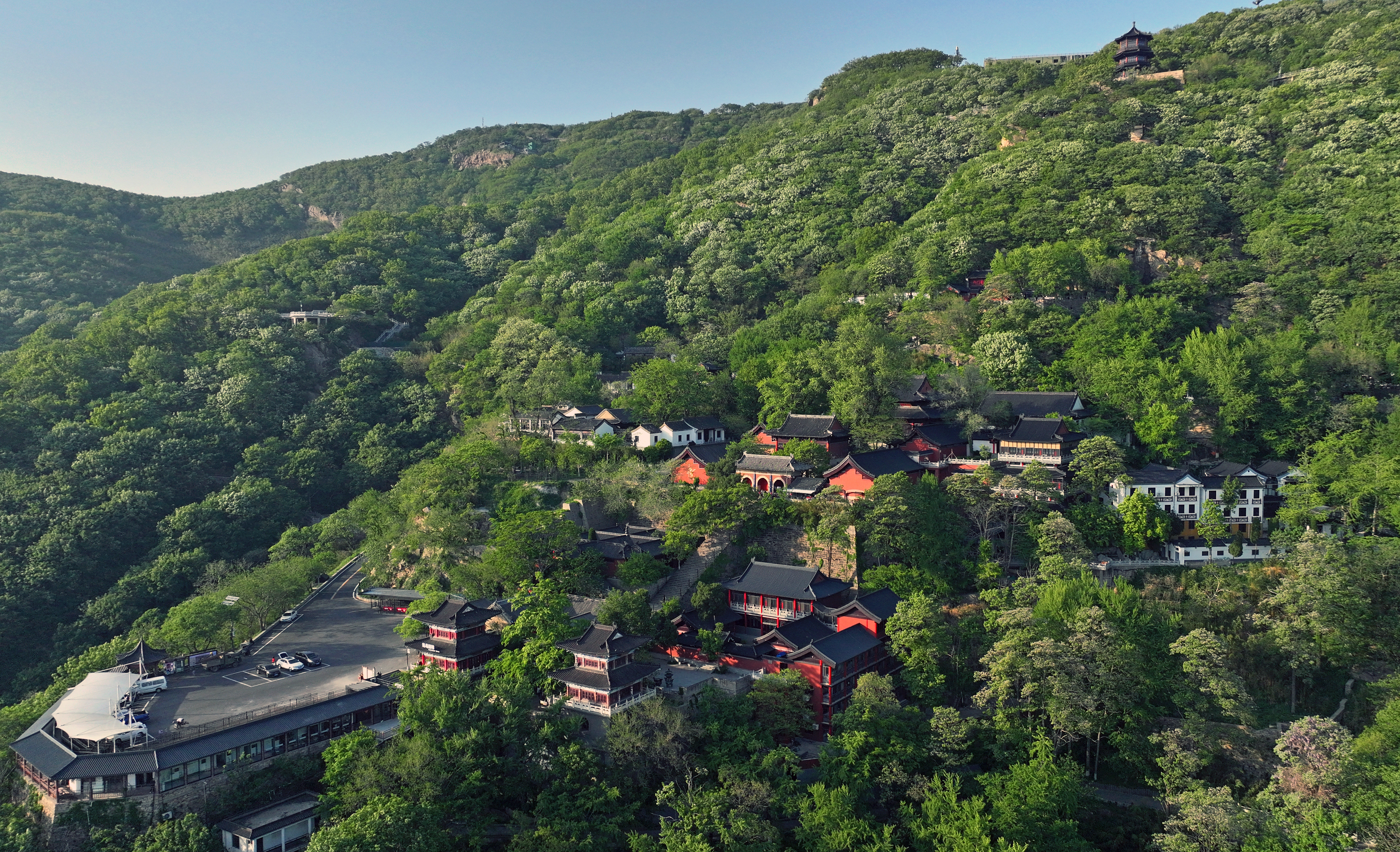 104徐放《圣地》.jpg