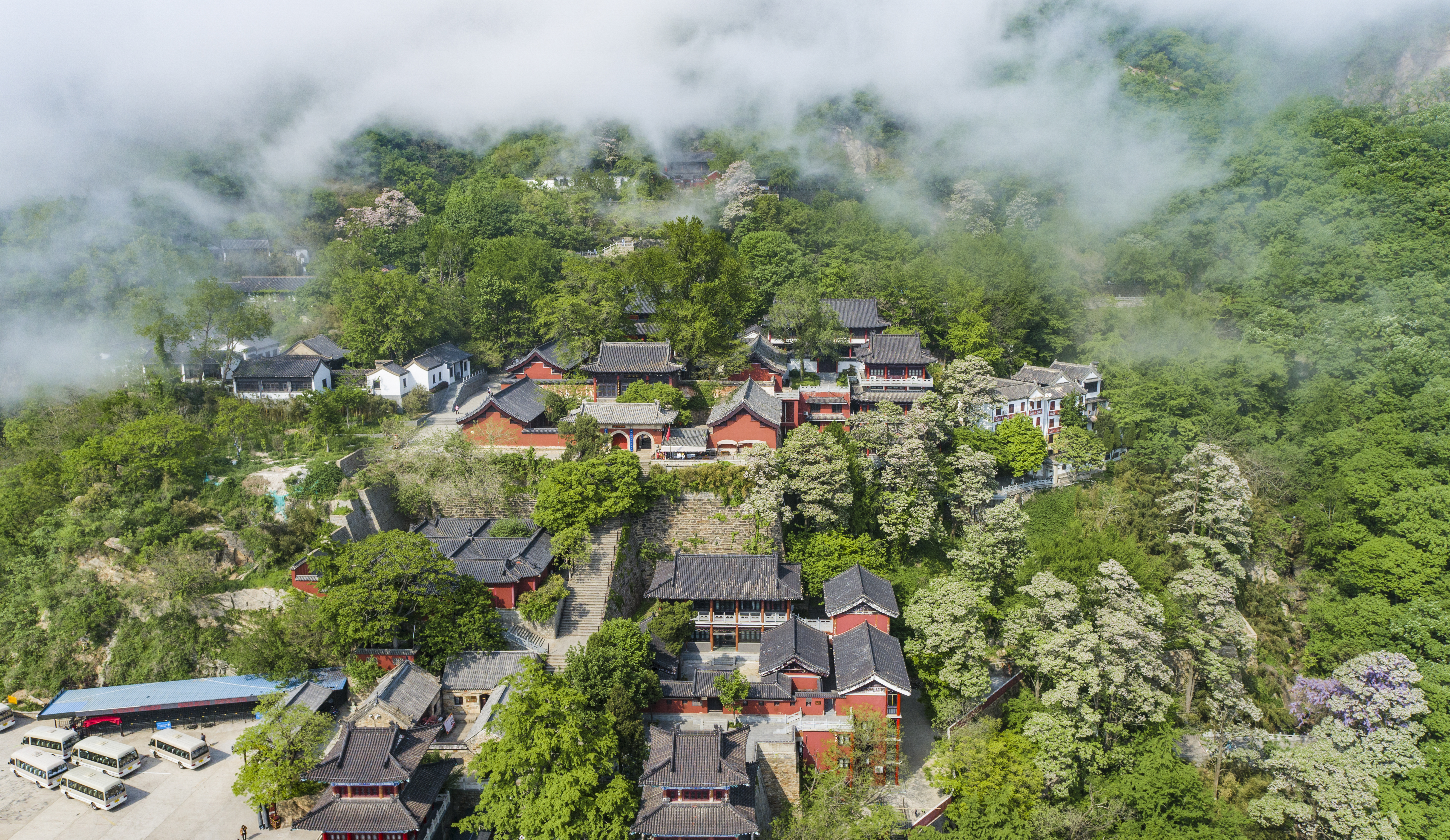 77孙艺菡《仙宫秘境》.jpg